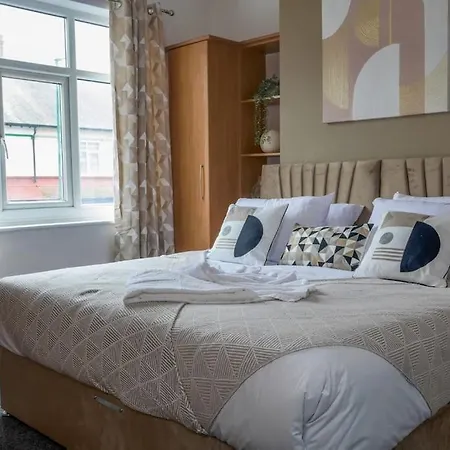 Heart Of Saltburn, Free Parking, Family Stays, Contractors - Scandi Apartment