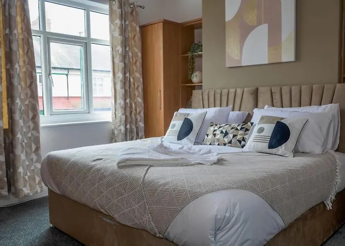 Heart Of Saltburn, Free Parking, Family Stays, Contractors - Scandi Apartment