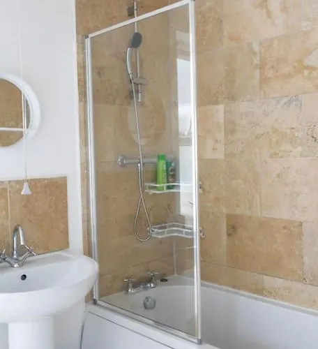 Heart Of Saltburn, Free Parking, Family Stays, Contractors - Scandi Apartment *