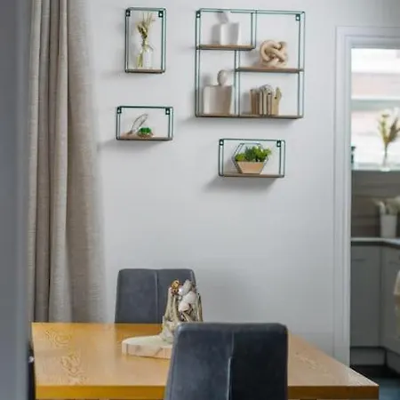 Heart Of Saltburn, Free Parking, Family Stays, Contractors - Scandi *